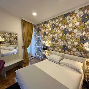 Otel Cinquantatre, Roma