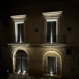 Alora Boutique , Lecce İtalya